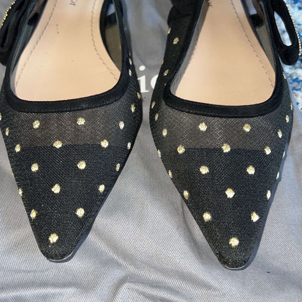 ❌SOLD ❌ CHRISTIAN DIOR
37.5
J'Adior Dotted Swiss Flats - Picture 11 of 11